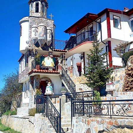 Kashtata S Paraklisa Borovo  エクステリア 写真